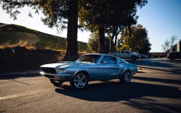 Ford-Mustang-1967-Silver-Black-46