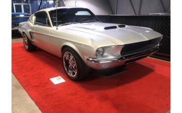 Ford-Mustang-1967-Silver-Black-8