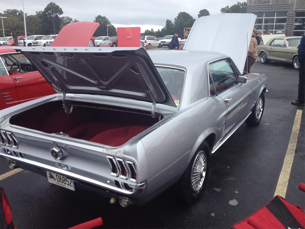 Ford-Mustang-1967-Silver-Frost-Red-11