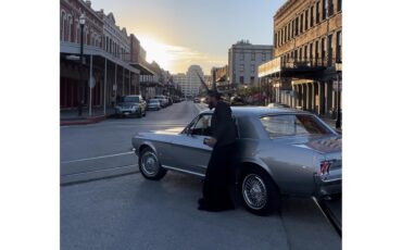 Ford-Mustang-1967-Silver-Frost-Red