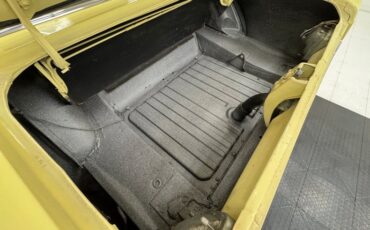 Ford-Mustang-1967-Springtime-Yellow-Black-37