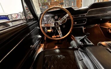 Ford-Mustang-1967-White-Black-12