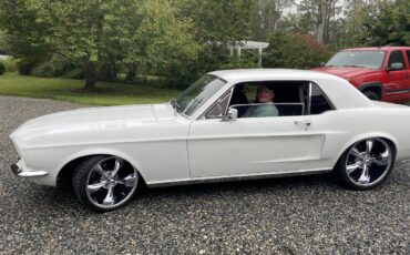 Ford-Mustang-1967-White-Black-21