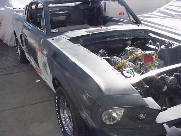 Ford-Mustang-1968-3