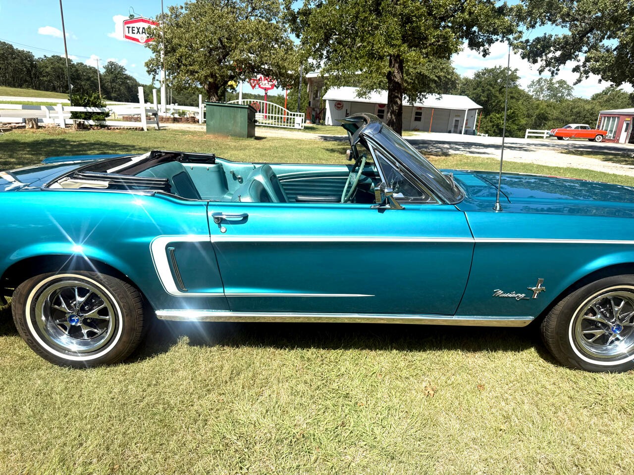 Ford-Mustang-1968-American-Muscle-Car-3