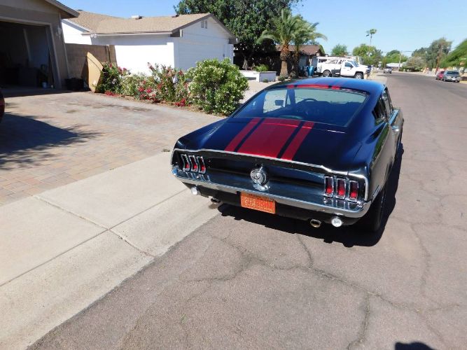 Ford-Mustang-1968-Black-12