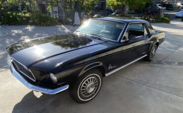 Ford-Mustang-1968-Black-Black-2