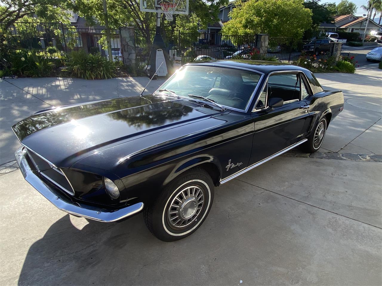Ford-Mustang-1968-Black-Black-2