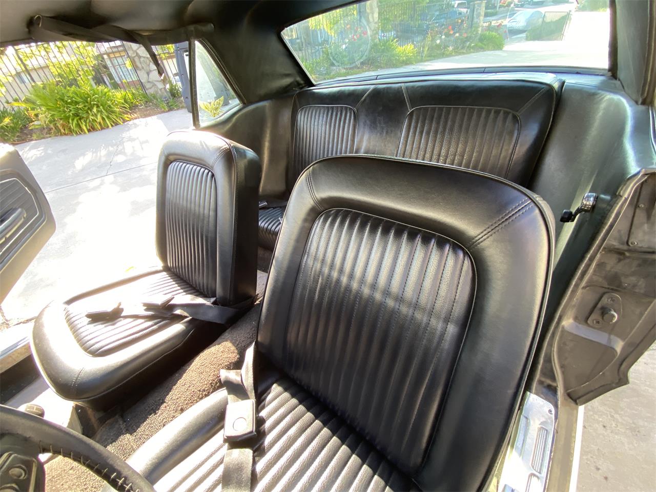 Ford-Mustang-1968-Black-Black-40