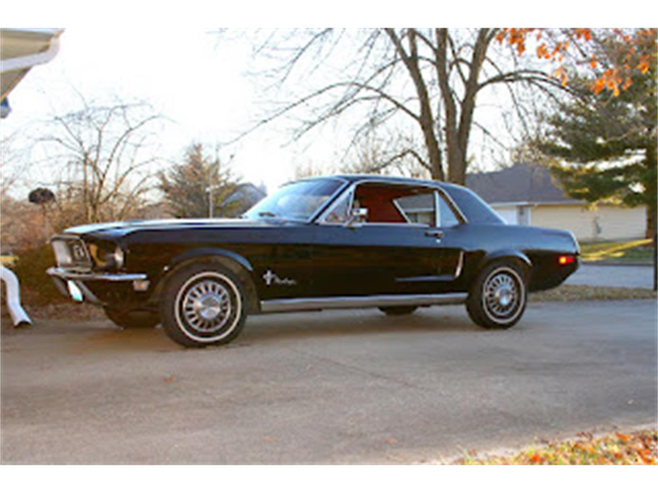 Ford-Mustang-1968-Black-Red-1