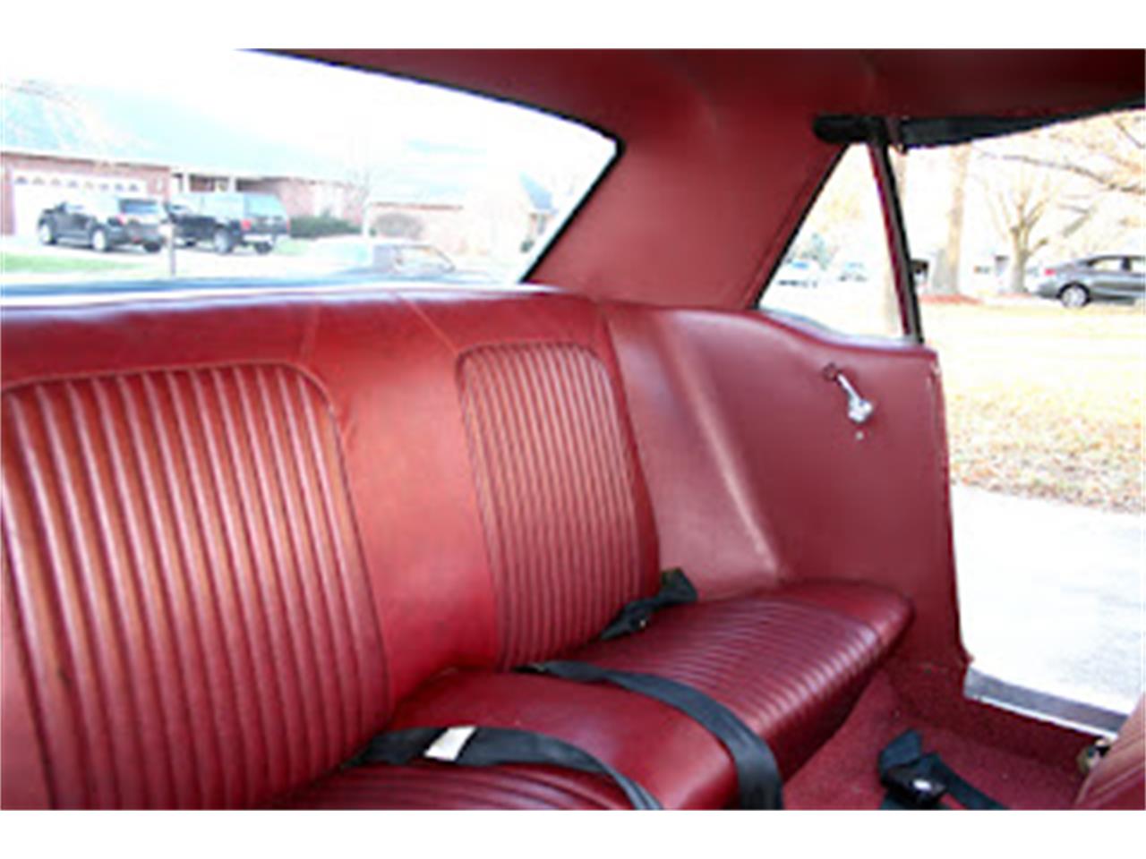 Ford-Mustang-1968-Black-Red-10