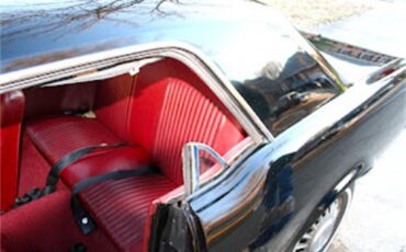 Ford-Mustang-1968-Black-Red-11