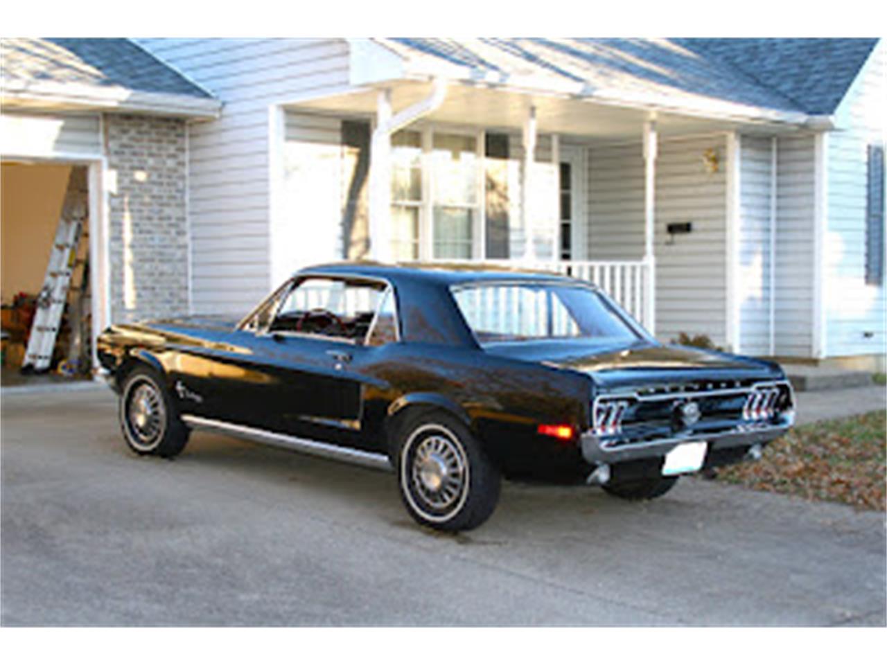 Ford-Mustang-1968-Black-Red-6