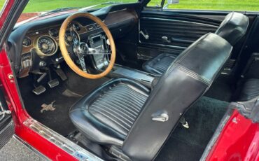 Ford-Mustang-1968-Candyapple-Red-Black-5
