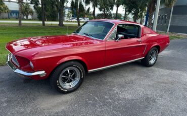 Ford-Mustang-1968-Candyapple-Red-Black-6