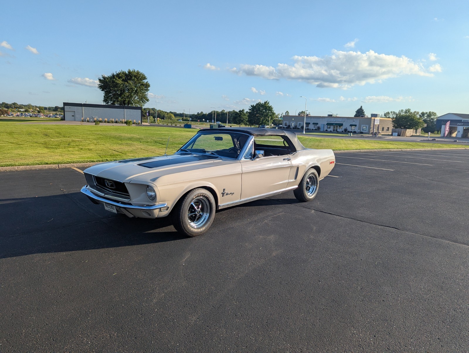 Ford-Mustang-1968-Convertible-16