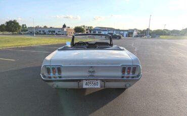 Ford-Mustang-1968-Convertible-2