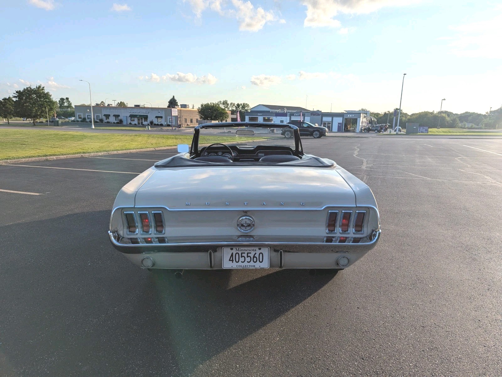 Ford-Mustang-1968-Convertible-2