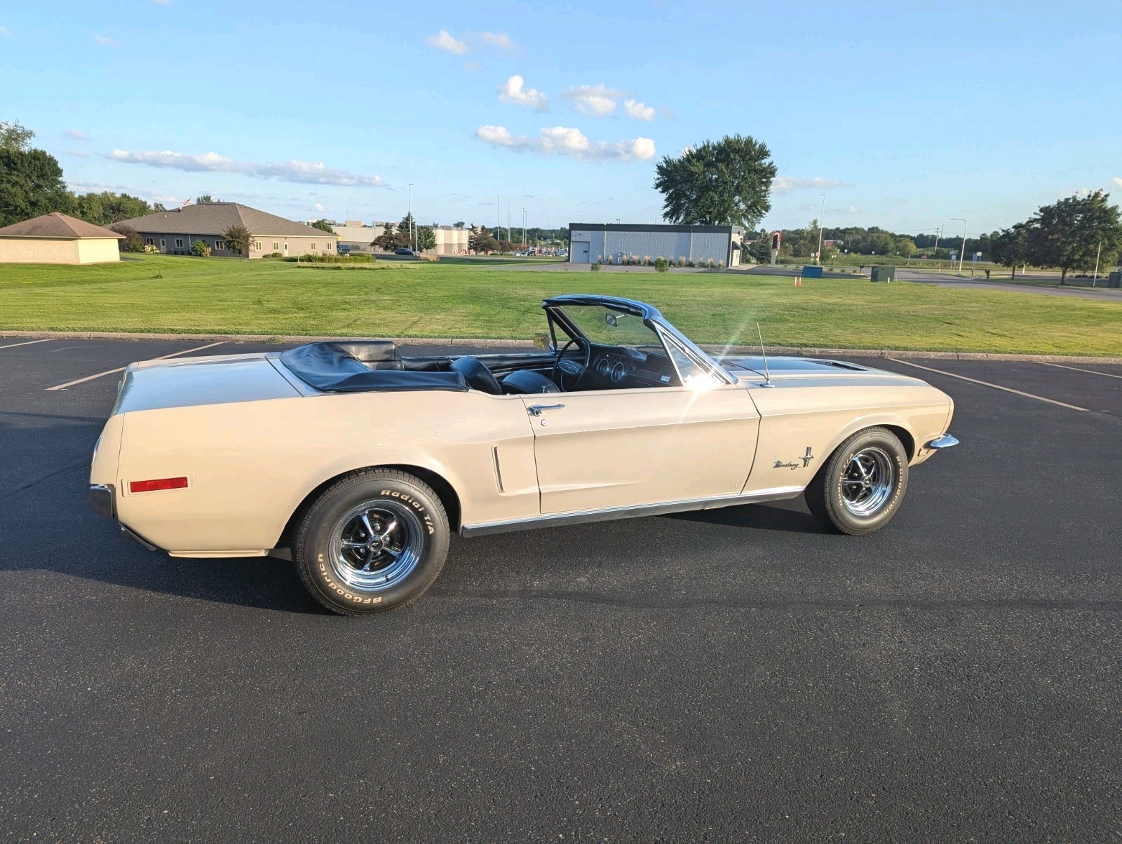 Ford-Mustang-1968-Convertible-3