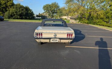 Ford-Mustang-1968-Convertible-37