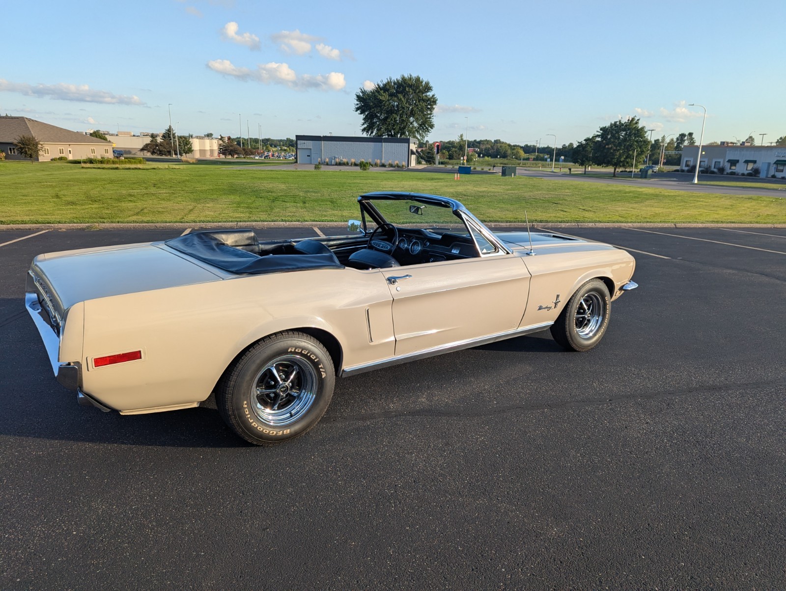 Ford-Mustang-1968-Convertible-5