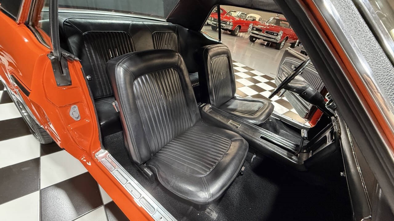 Ford-Mustang-1968-Coupe-2