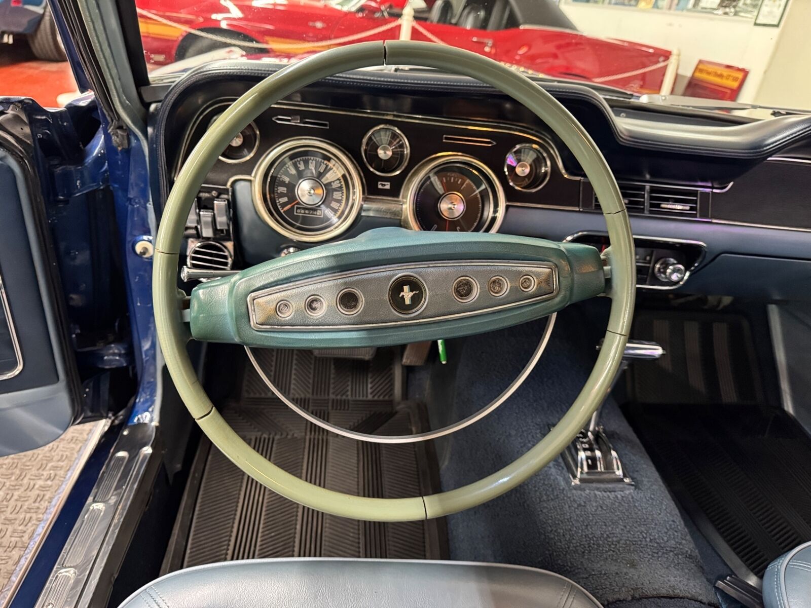 Ford-Mustang-1968-Coupe-30