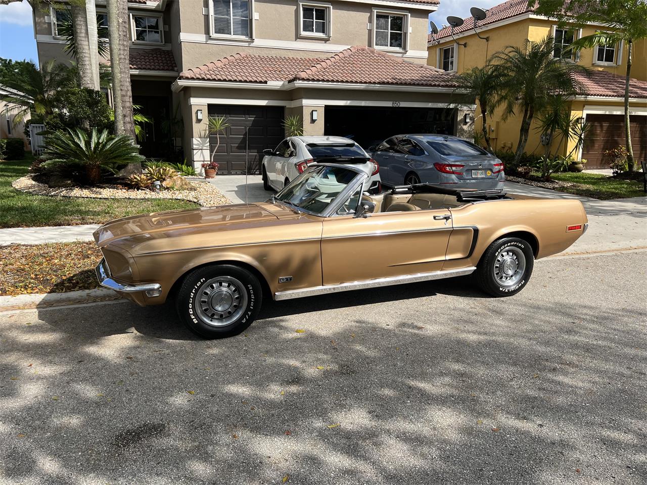 Ford-Mustang-1968-GOLD-GOLD-8
