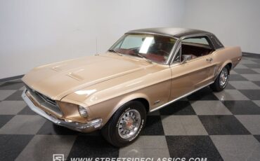 Ford-Mustang-1968-Gold-Dark-Red-11