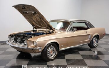 Ford-Mustang-1968-Gold-Dark-Red-28