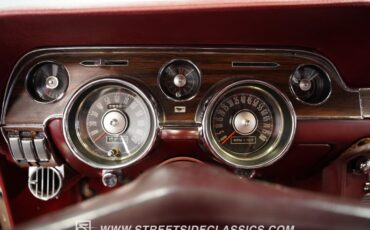 Ford-Mustang-1968-Gold-Dark-Red-37
