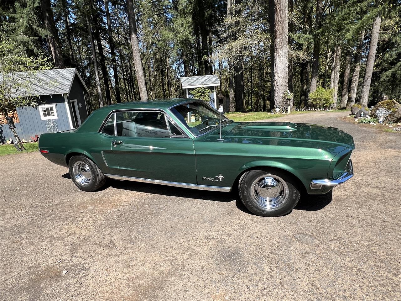 Ford-Mustang-1968-Green-Black-10