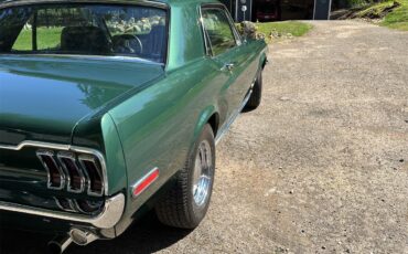 Ford-Mustang-1968-Green-Black-2