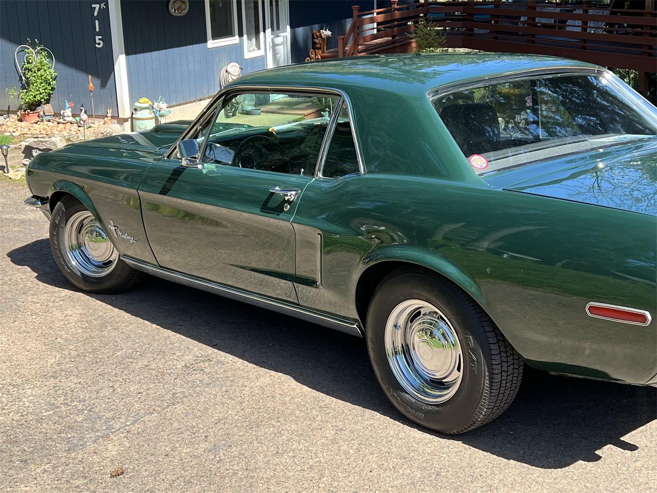 Ford-Mustang-1968-Green-Black-5