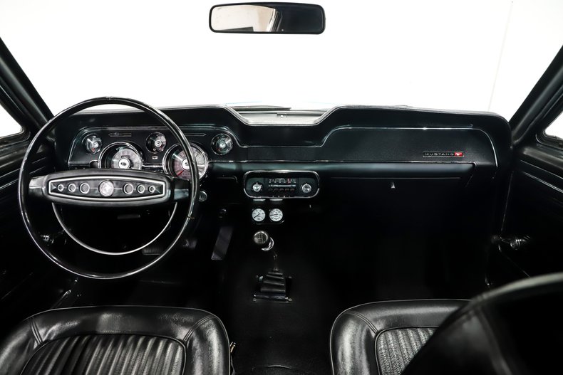 Ford-Mustang-1968-Gulf-Stream-Aqua-Black-23