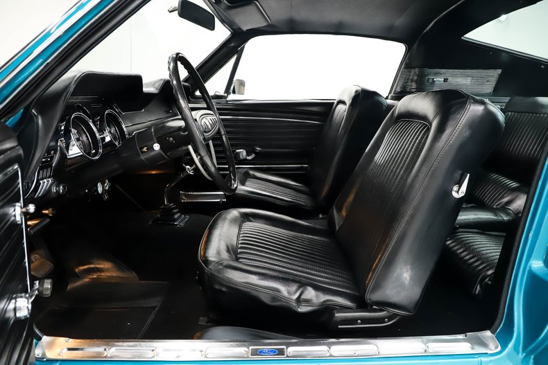 Ford-Mustang-1968-Gulf-Stream-Aqua-Black-26