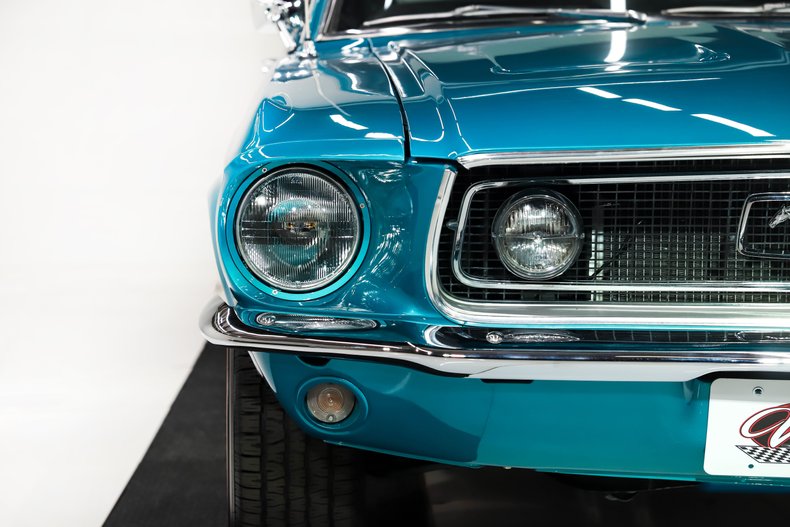 Ford-Mustang-1968-Gulf-Stream-Aqua-Black-45