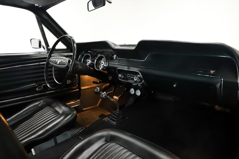 Ford-Mustang-1968-Gulf-Stream-Aqua-Black-47