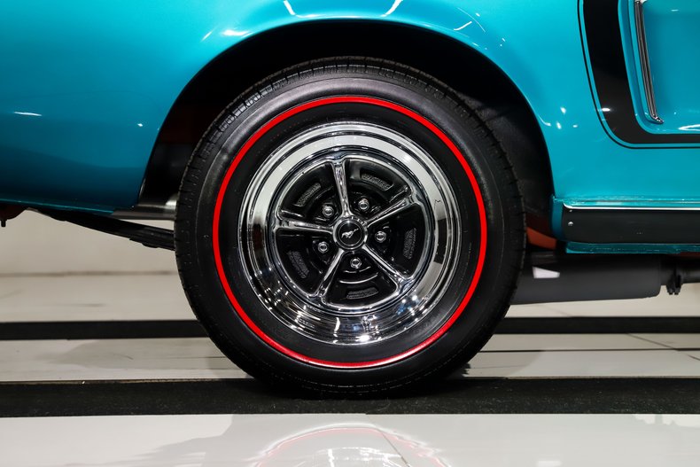 Ford-Mustang-1968-Gulf-Stream-Aqua-Black-48