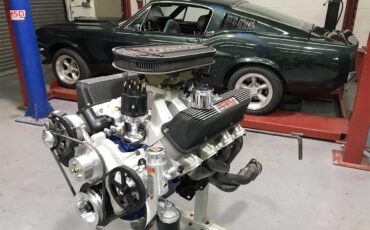 Ford-Mustang-1968-METALIC-GREEN-BLACKRED-STICHING-14