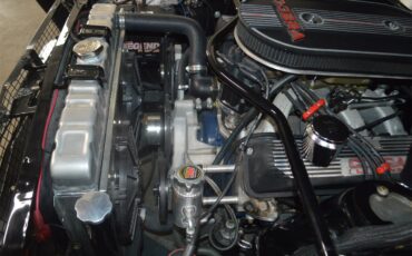 Ford-Mustang-1968-METALIC-GREEN-BLACKRED-STICHING-18