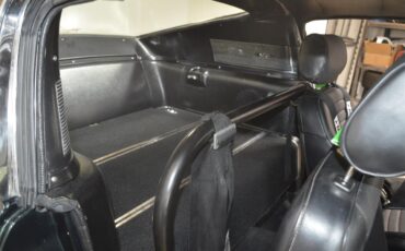 Ford-Mustang-1968-METALIC-GREEN-BLACKRED-STICHING-37