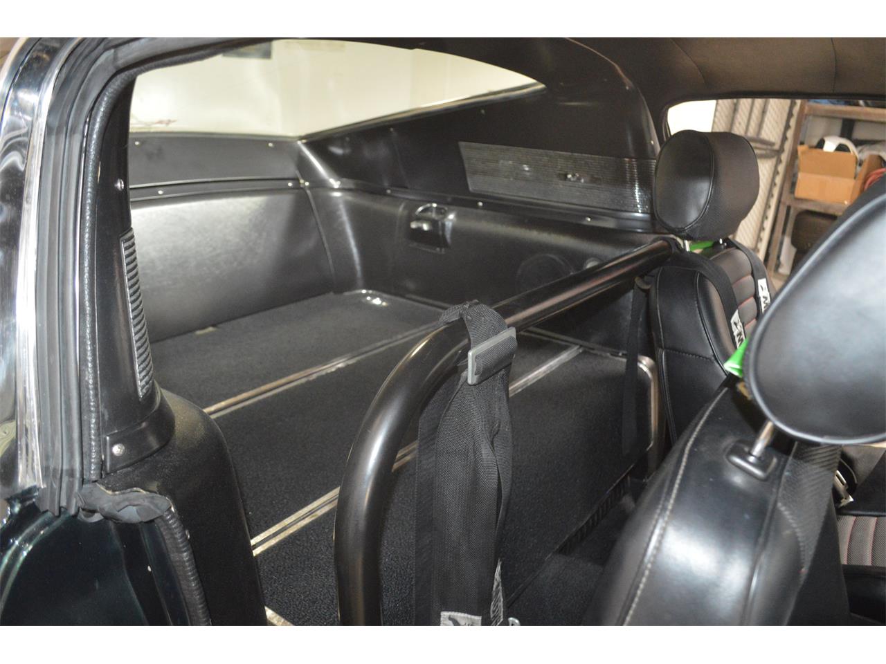 Ford-Mustang-1968-METALIC-GREEN-BLACKRED-STICHING-37