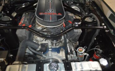 Ford-Mustang-1968-METALIC-GREEN-BLACKRED-STICHING-41