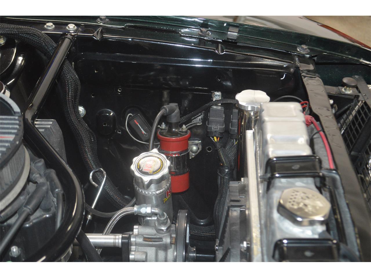 Ford-Mustang-1968-METALIC-GREEN-BLACKRED-STICHING-44