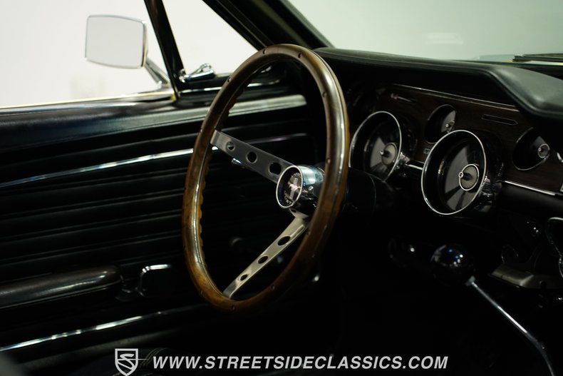 Ford-Mustang-1968-Meadowlark-Yellow-Black-12