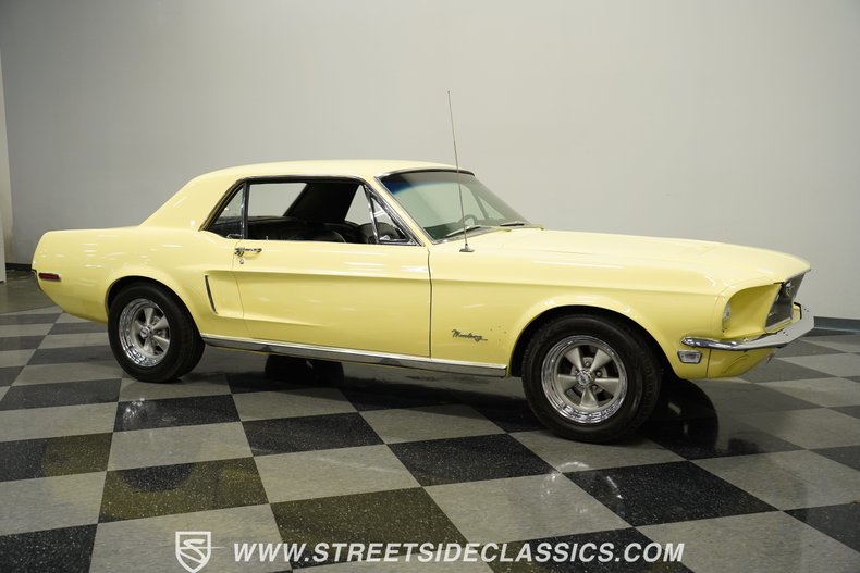 Ford-Mustang-1968-Meadowlark-Yellow-Black-25