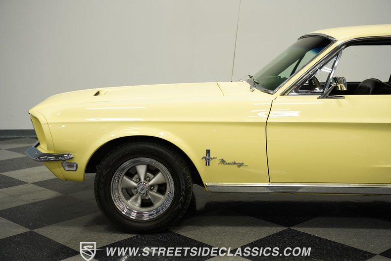 Ford-Mustang-1968-Meadowlark-Yellow-Black-30