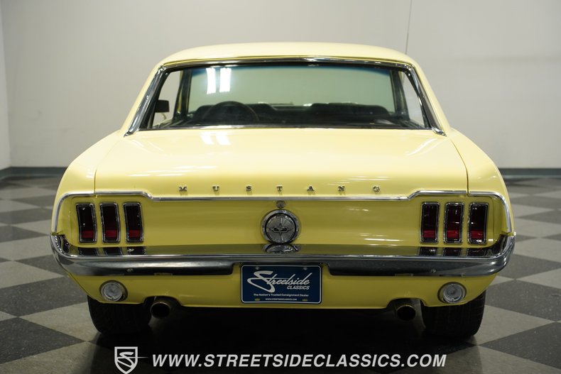 Ford-Mustang-1968-Meadowlark-Yellow-Black-32
