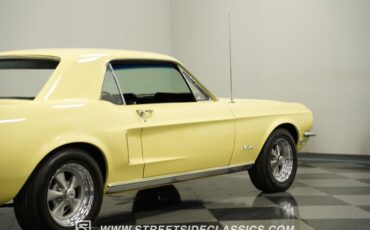 Ford-Mustang-1968-Meadowlark-Yellow-Black-35